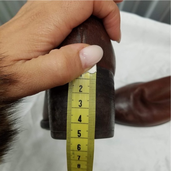 Ugg Western Leather Boots - Picture 9 of 11